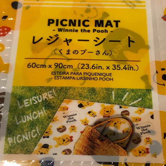 Winnie the Pooh Picnic Mat Japan Exclusive Disney Waterproof Outdoors Kawaii - Picture 3 of 7